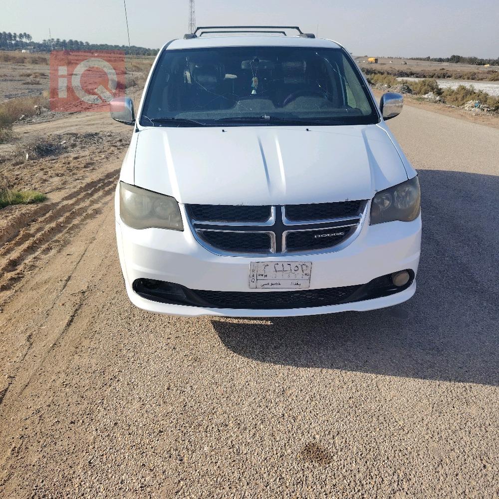 دودج جراند كارافان